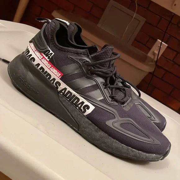 adidas ZX 2K Boost Men's Shoe Core Black/Core Black/Cloud White FX7038 - Picture 2 of 4